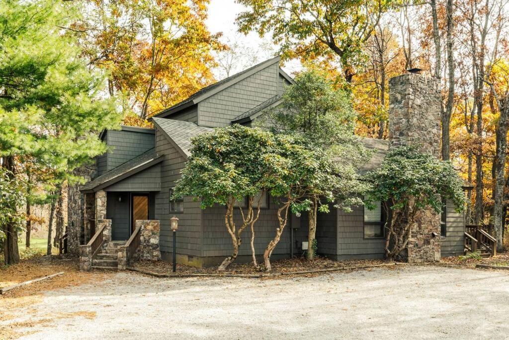 7Th Hole Chalet At Wintergreen Resort Hot Tub, Sauna & 3 Fireplaces Bagian luar foto